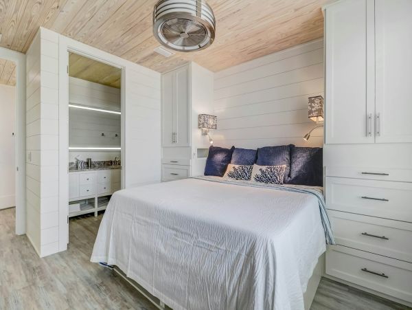 Luxury Oceanfront Vacation Rental Six-Bedroom Beach House in Amelia Island
