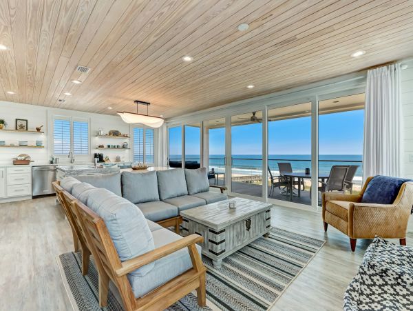 Luxury Oceanfront Vacation Rental Six-Bedroom Beach House in Amelia Island