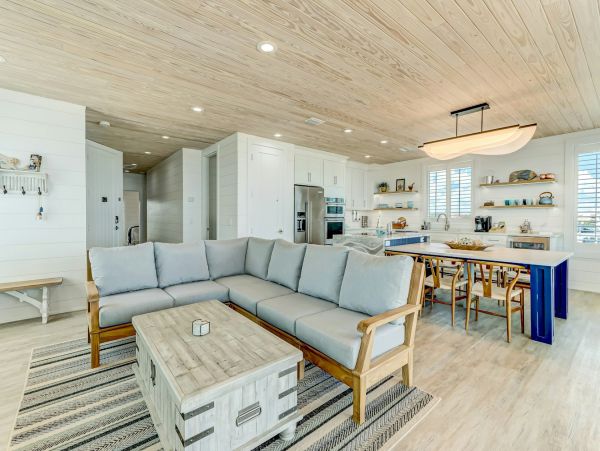 Luxury Oceanfront Vacation Rental Six-Bedroom Beach House in Amelia Island
