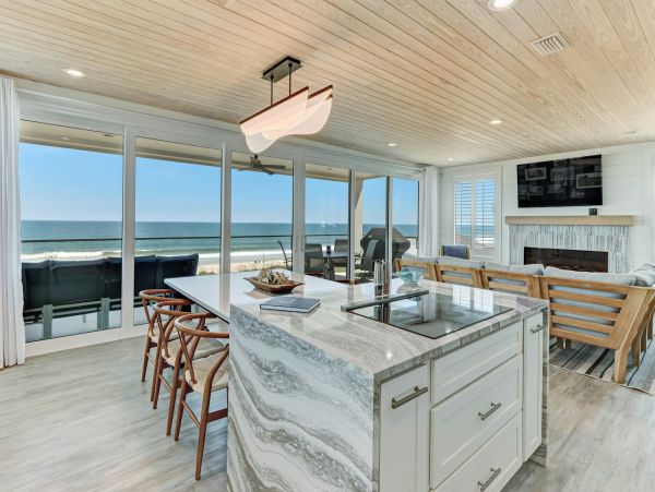 Luxury Oceanfront Vacation Rental Six-Bedroom Beach House in Amelia Island
