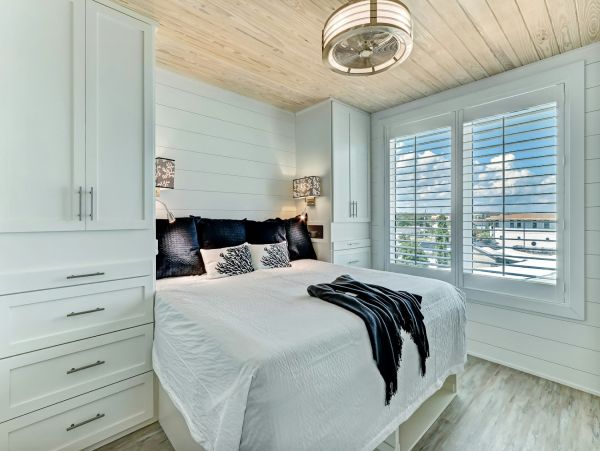 Luxury Oceanfront Vacation Rental Six-Bedroom Beach House in Amelia Island