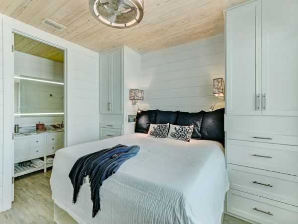 Luxury Oceanfront Vacation Rental Six-Bedroom Beach House in Amelia Island