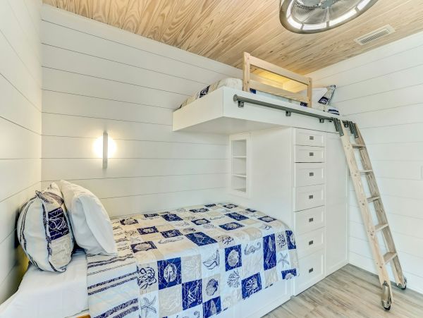 Luxury Oceanfront Vacation Rental Six-Bedroom Beach House in Amelia Island