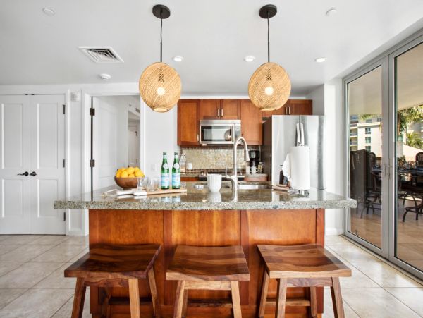 Maui Luxury Beachfront Villa Rental 10-Bed Ka’anapali Family Vacation Villas