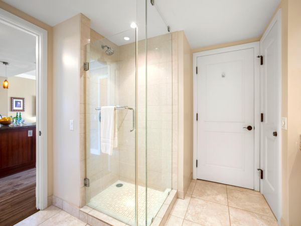 Maui New Arrival Four Bedroom Four Bathroom Unit Sleeps 12.