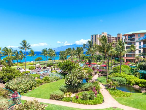 Luxurious Villas Resort: Your Perfect Getaway in Maui