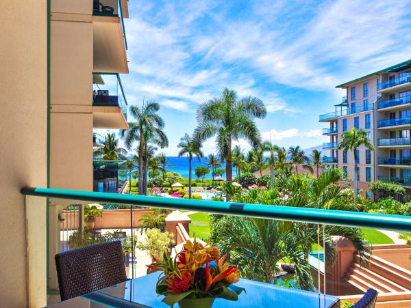 Luxurious Villas Resort: Your Perfect Getaway in Maui