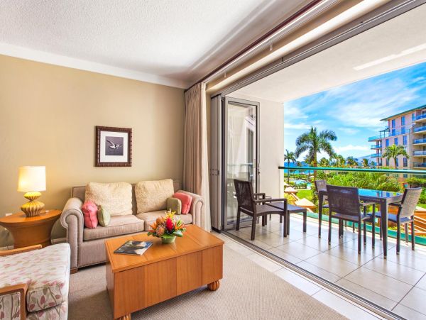 Luxurious Villas Resort: Your Perfect Getaway in Maui