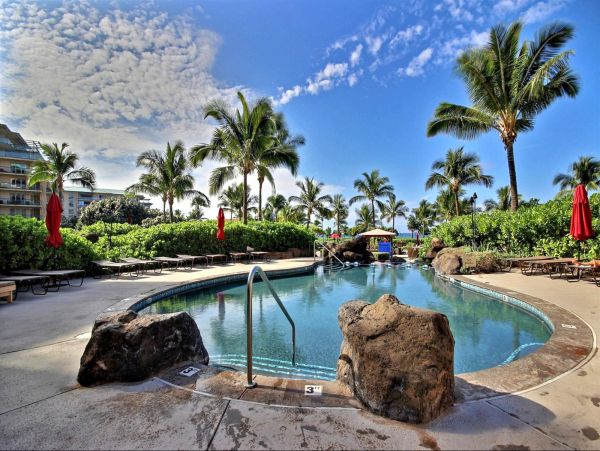 Luxurious Villas Resort: Your Perfect Getaway in Maui
