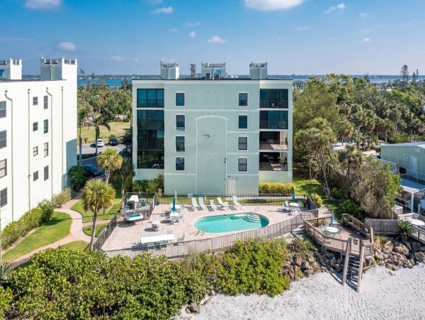 Manasota Key Gulf View Three Bedroom Vacation Condo