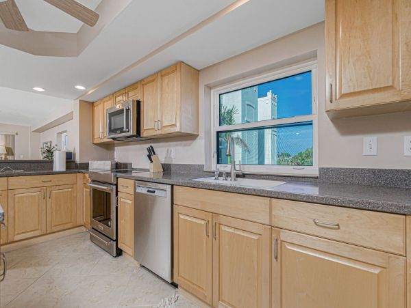 Manasota Key Gulf View Three Bedroom Vacation Condo