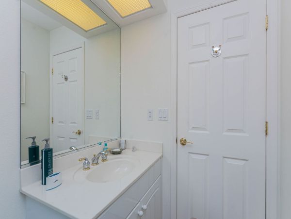 Beachfront Home on Manasota Key - Your Dream Getaway