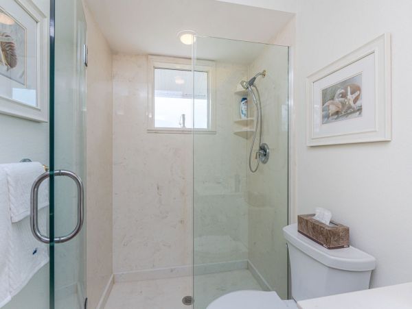 Beachfront Home on Manasota Key - Your Dream Getaway