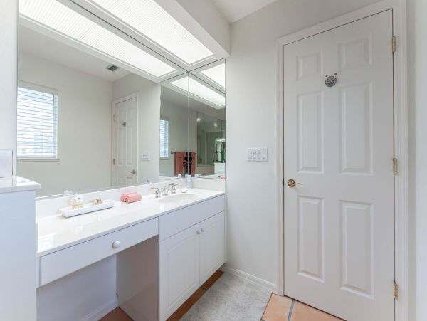Beachfront Home on Manasota Key - Your Dream Getaway