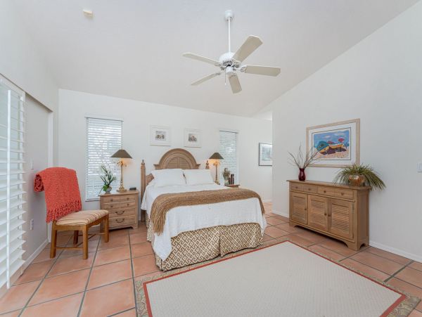 Beachfront Home on Manasota Key - Your Dream Getaway