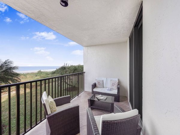 Marco Island Beachfront Condo Rental First-Floor