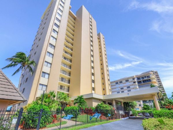 Marco Island Beachfront Condo Rental First-Floor
