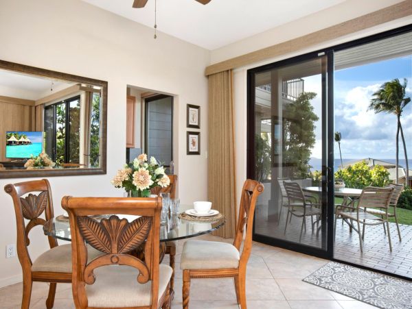 Maui Luxury Vacation Rental 6-Bedroom Oceanview Villas