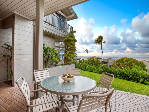 Maui Luxury Vacation Rental 6-Bedroom Oceanview Villas