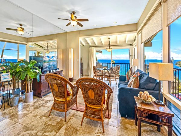 Maui Luxury Vacation Rental 6-Bedroom Oceanview Villas