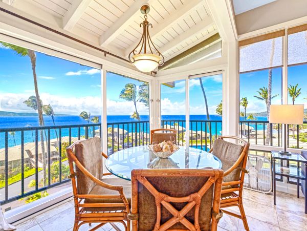 Maui Luxury Vacation Rental 6-Bedroom Oceanview Villas