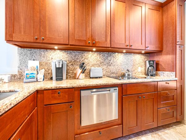 Maui Luxury Vacation Rental 6-Bedroom Oceanview Villas