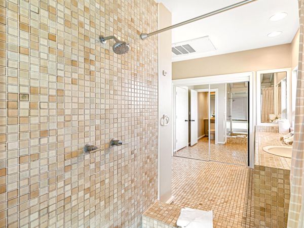 Maui Luxury Vacation Rental 6-Bedroom Oceanview Villas