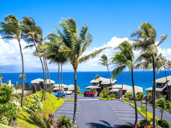 Maui Luxury Vacation Rental 6-Bedroom Oceanview Villas