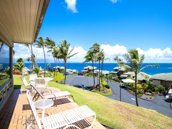 Maui Luxury Vacation Rental 6-Bedroom Oceanview Villas