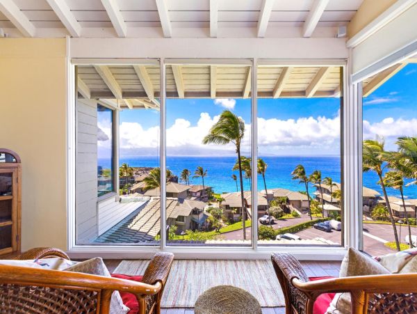 Maui Luxury Vacation Rental 6-Bedroom Oceanview Villas