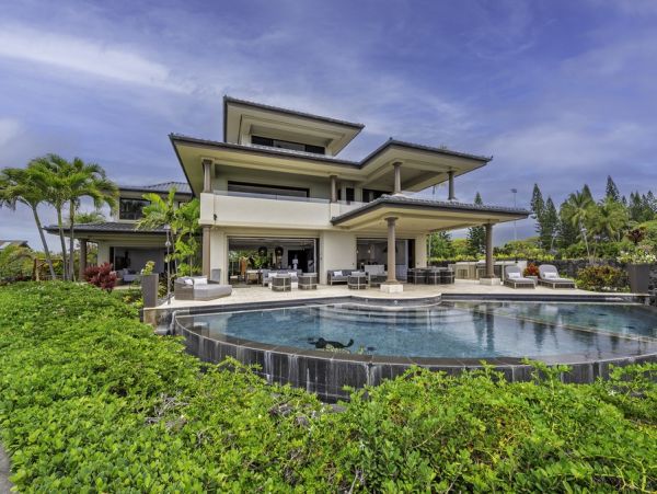 Kailua-Kona Oceanfront Vacation Rental - Luxury Hawaii Estate with Infinity Pool