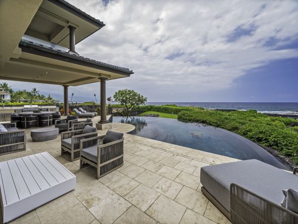 Kailua-Kona Oceanfront Vacation Rental - Luxury Hawaii Estate with Infinity Pool