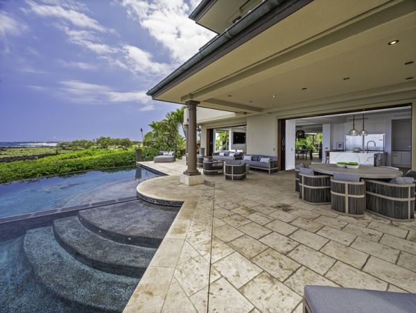 Kailua-Kona Oceanfront Vacation Rental - Luxury Hawaii Estate with Infinity Pool