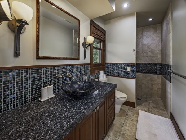Kailua-Kona Oceanfront Vacation Rental - Luxury Hawaii Estate with Infinity Pool