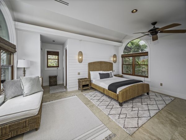 Kailua-Kona Oceanfront Vacation Rental - Luxury Hawaii Estate with Infinity Pool