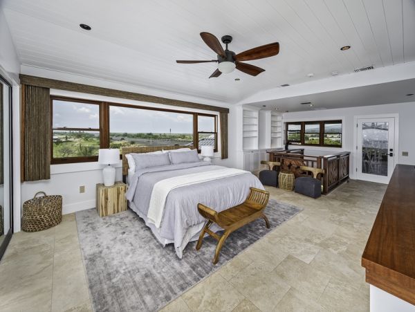 Kailua-Kona Oceanfront Vacation Rental - Luxury Hawaii Estate with Infinity Pool