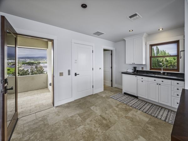 Kailua-Kona Oceanfront Vacation Rental - Luxury Hawaii Estate with Infinity Pool