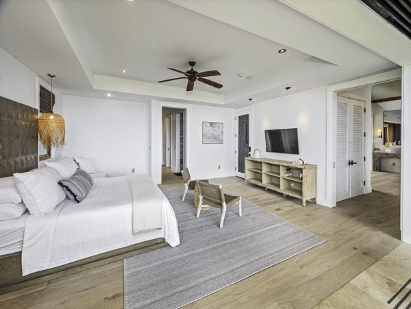 Kailua-Kona Oceanfront Vacation Rental - Luxury Hawaii Estate with Infinity Pool