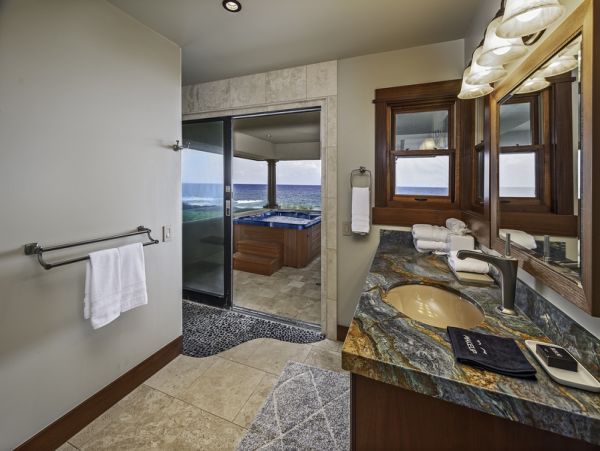 Kailua-Kona Oceanfront Vacation Rental - Luxury Hawaii Estate with Infinity Pool
