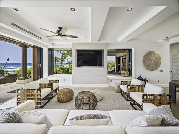 Kailua-Kona Oceanfront Vacation Rental - Luxury Hawaii Estate with Infinity Pool