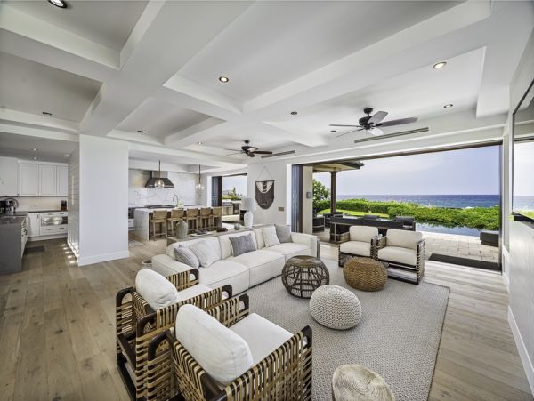 Kailua-Kona Oceanfront Vacation Rental - Luxury Hawaii Estate with Infinity Pool
