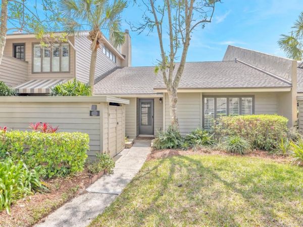 Vacation Rental Florida Golf and Beach Condo in Ponte Vedra With Communal Pool