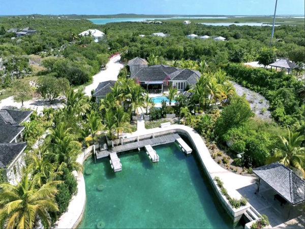 Luxury Great Exuma Vacation Rental - Bahamas Oceanfront Villa with Pool & Boat Slip
