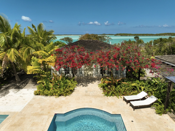Luxury Great Exuma Vacation Rental - Bahamas Oceanfront Villa with Pool & Boat Slip