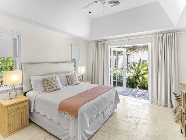 Luxury Great Exuma Vacation Rental - Bahamas Oceanfront Villa with Pool & Boat Slip