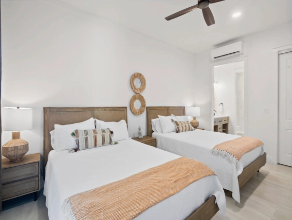 Exuma Luxurious Beachfront Vacation Villa