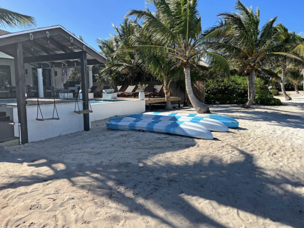 Exuma Luxurious Beachfront Vacation Villa