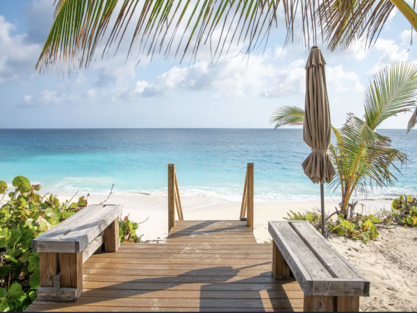 Exuma Luxurious Beachfront Vacation Villa