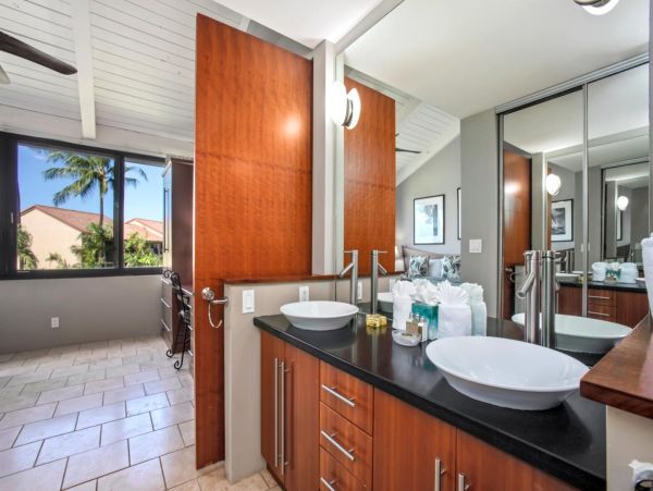Magnificent Six Bedroom Maui Villas World Class Destination.
