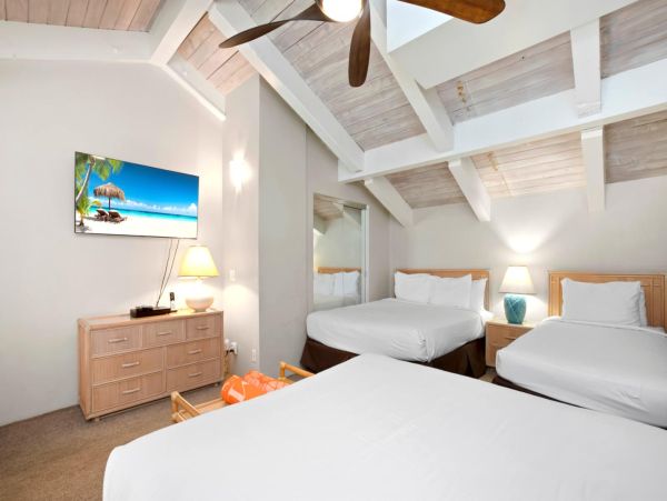 Magnificent Six Bedroom Maui Villas World Class Destination.
